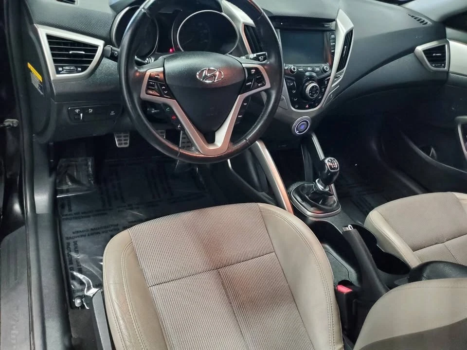 2013 Hyundai Veloster - Image 8 of 20