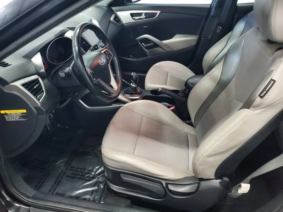 2013 Hyundai Veloster - Image 9 of 20