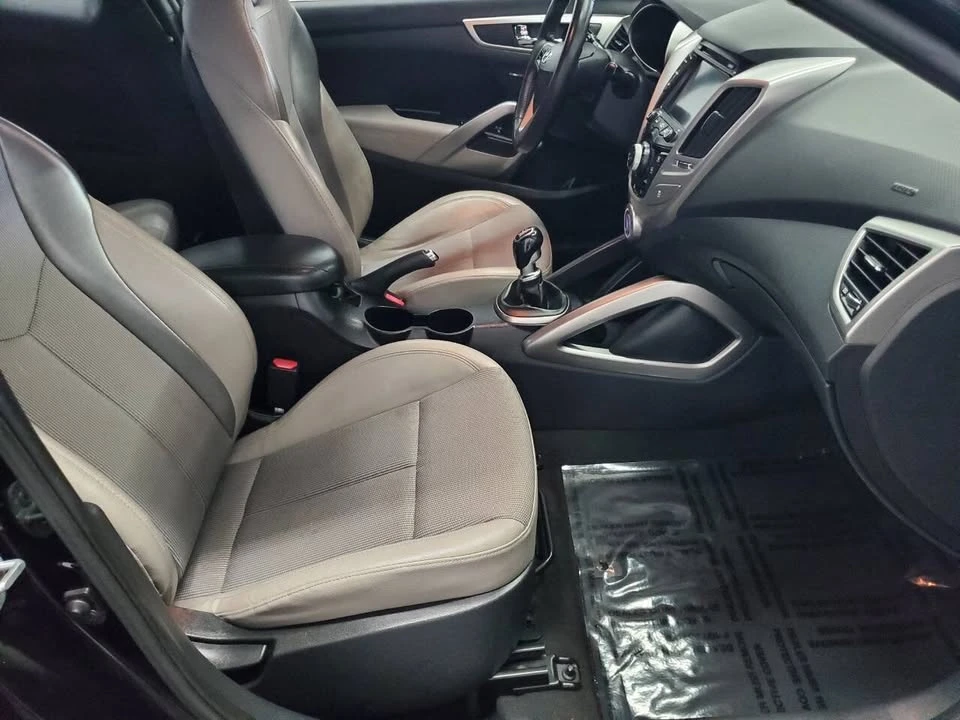 2013 Hyundai Veloster - Image 13 of 20