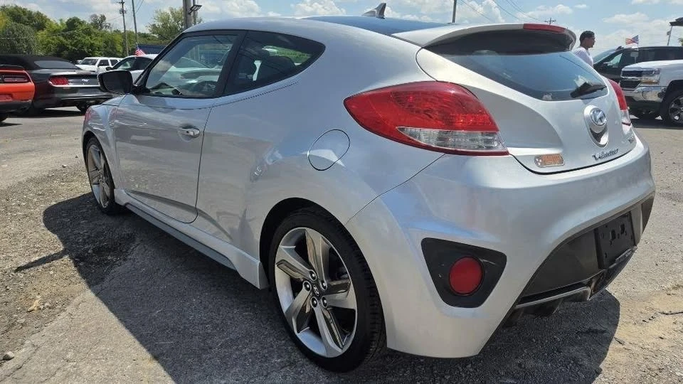 2013 Hyundai Veloster - Image 6 of 11