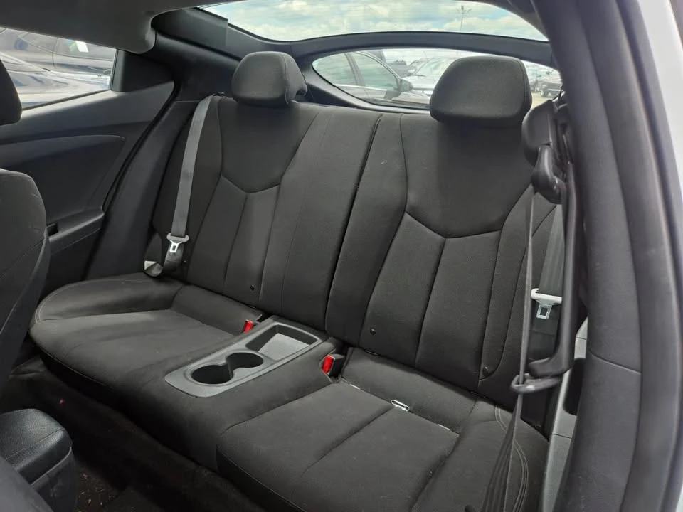2013 Hyundai Veloster - Image 8 of 9