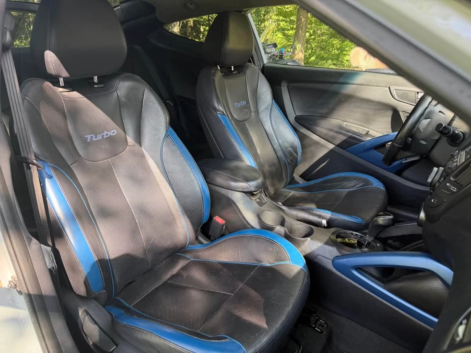 2013 Hyundai Veloster - Image 6 of 11