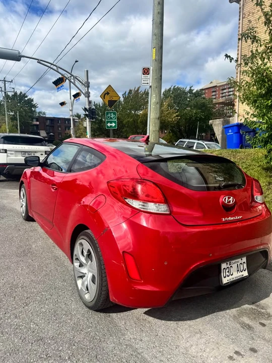 2013 Hyundai Veloster - Image 4 of 9