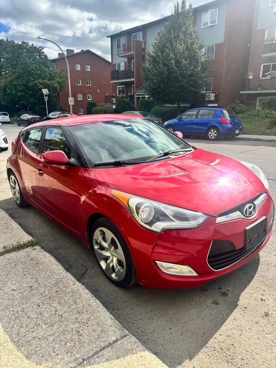 2013 Hyundai Veloster - Image 2 of 9