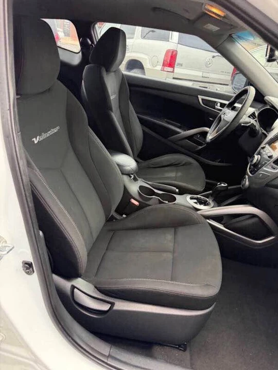 2013 Hyundai Veloster - Image 10 of 14