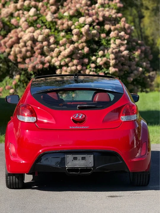 2013 Hyundai Veloster - Image 9 of 18