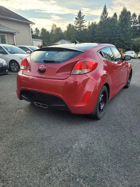 2013 Hyundai Veloster - Image 4 of 9