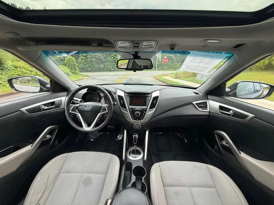 2013 Hyundai Veloster - Image 14 of 14