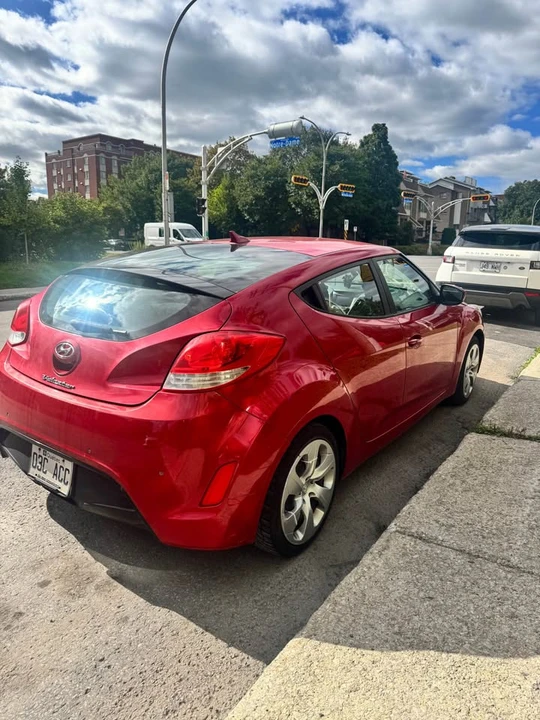 2013 Hyundai Veloster - Image 5 of 9