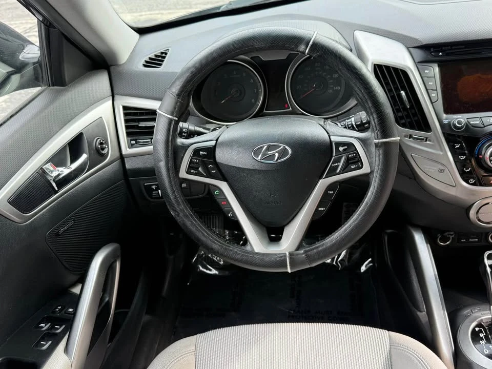 2013 Hyundai Veloster - Image 12 of 14