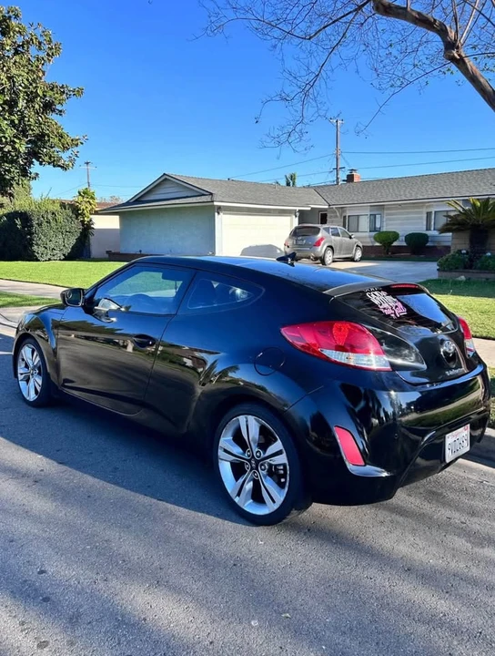 2013 Hyundai Veloster - Image 4 of 6