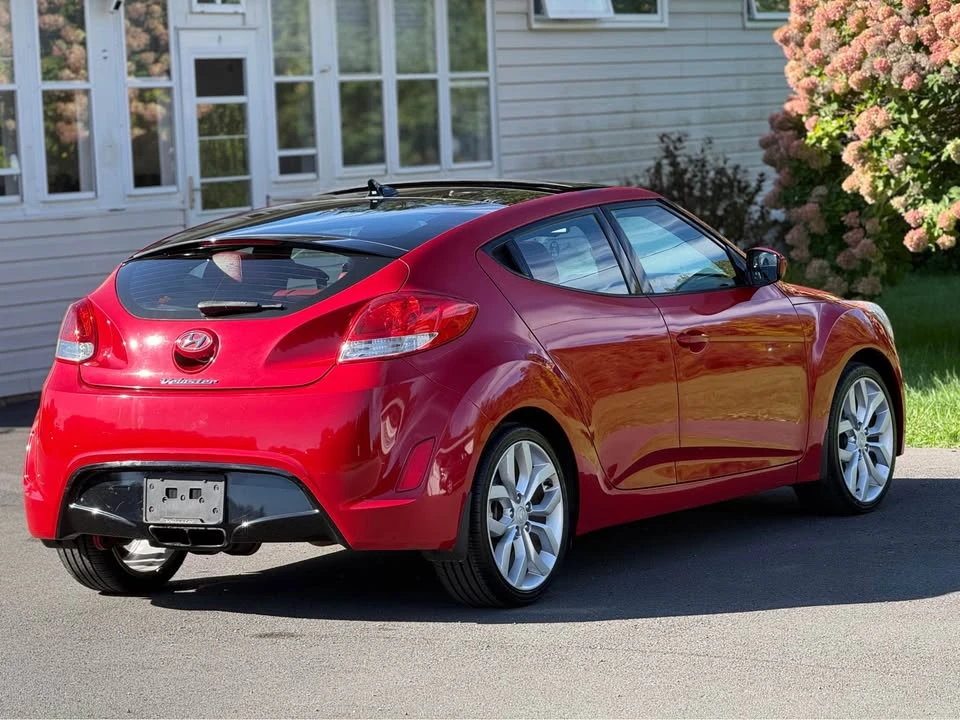2013 Hyundai Veloster - Image 7 of 18
