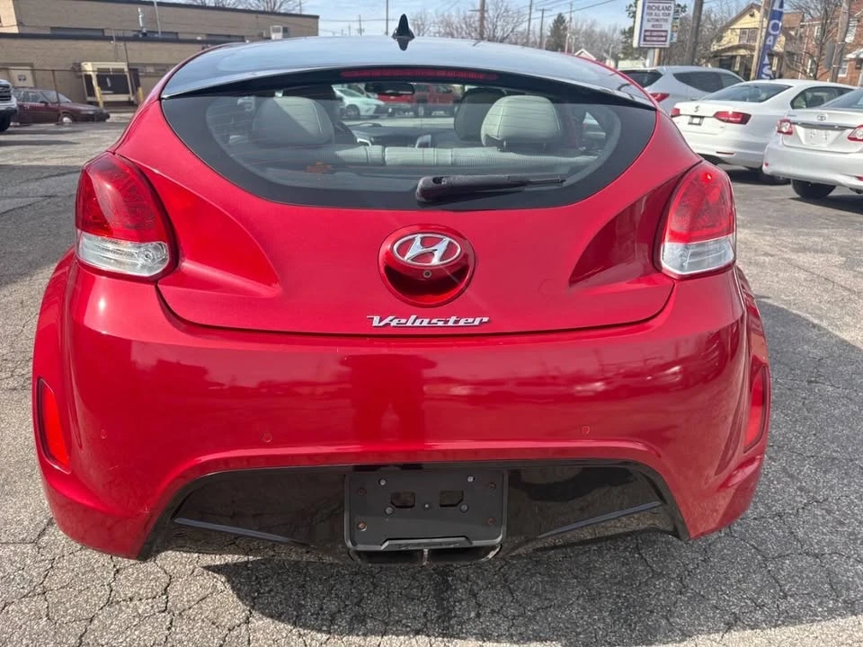 2013 Hyundai Veloster - Image 8 of 18