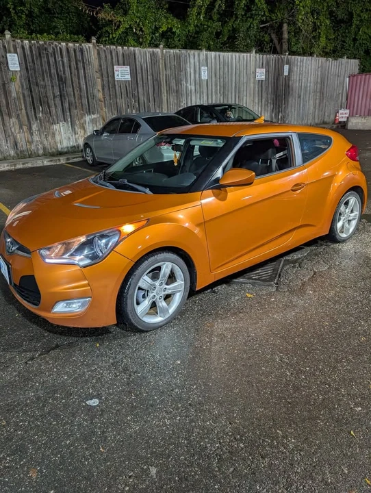 2013 Hyundai Veloster - Image 4 of 16