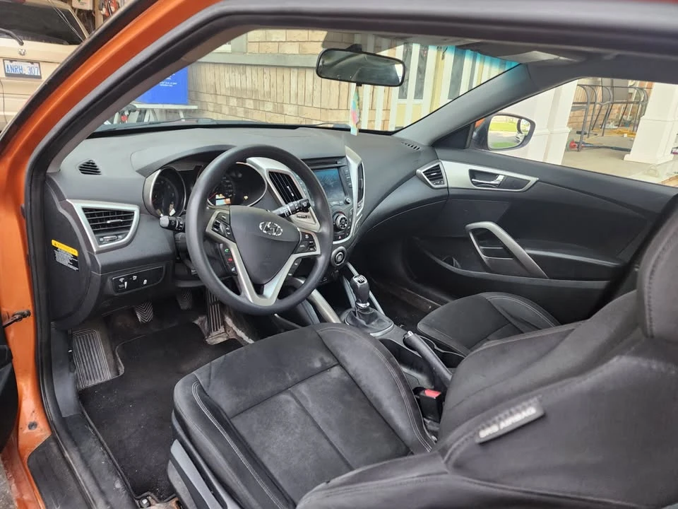 2013 Hyundai Veloster - Image 4 of 7