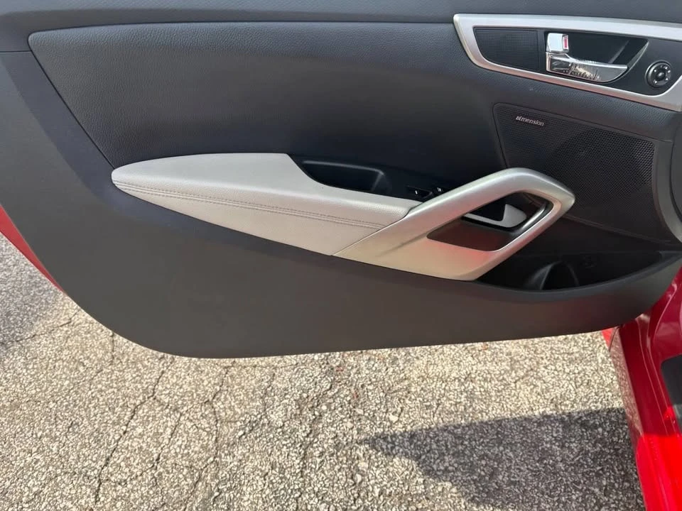 2013 Hyundai Veloster - Image 13 of 18