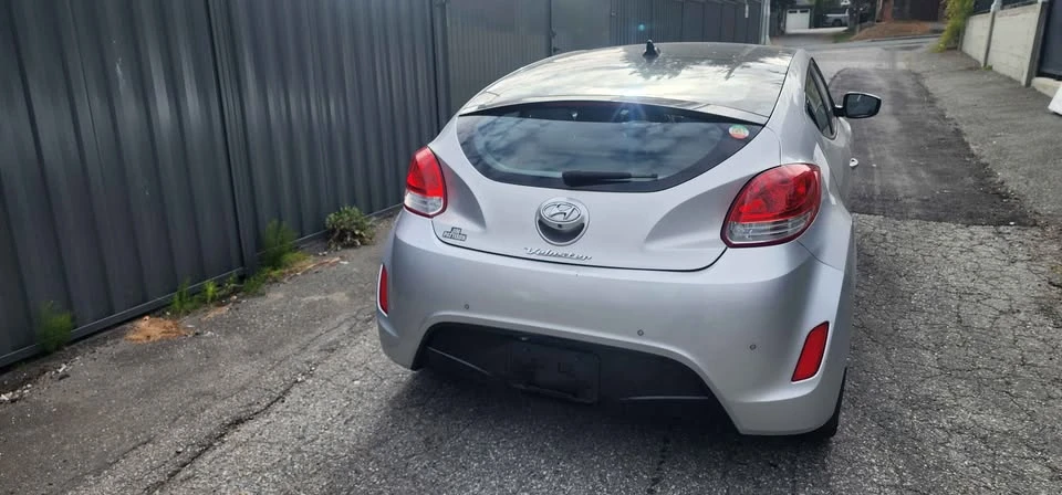 2013 Hyundai Veloster - Image 4 of 8