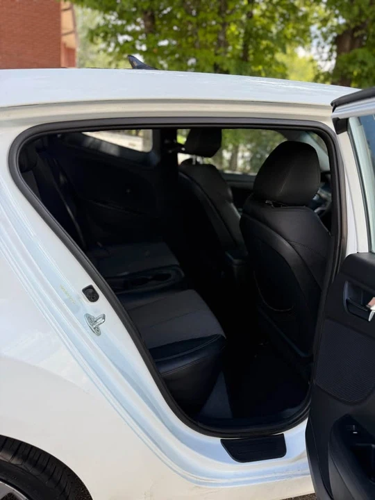 2013 Hyundai Veloster - Image 15 of 20