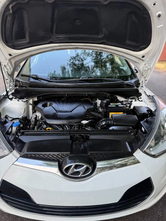 2013 Hyundai Veloster - Image 7 of 20