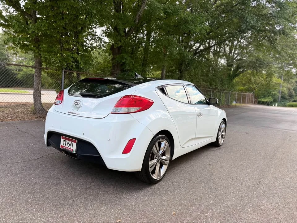 2013 Hyundai Veloster - Image 17 of 20