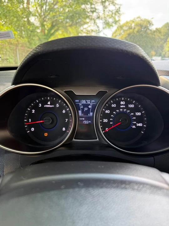 2013 Hyundai Veloster - Image 11 of 20