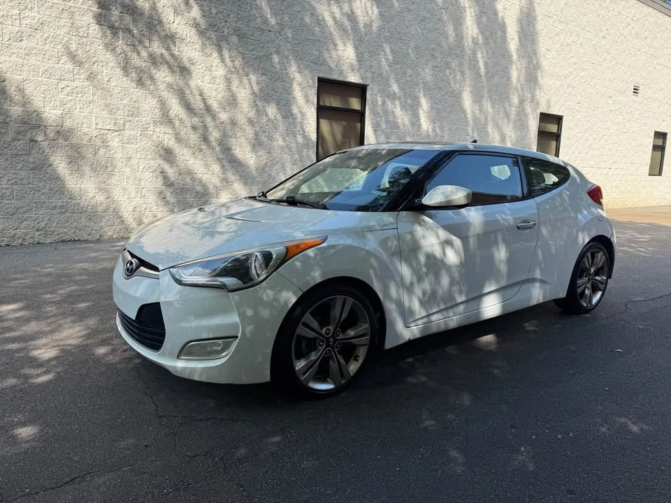 2013 Hyundai Veloster - Image 18 of 20