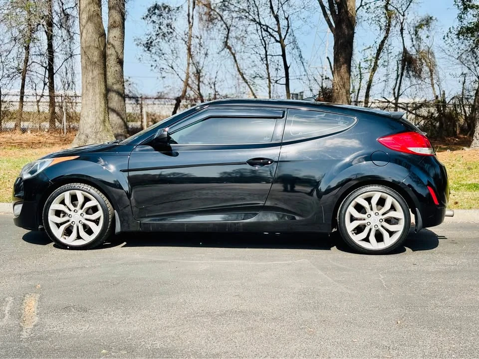 2013 Hyundai Veloster - Image 5 of 16