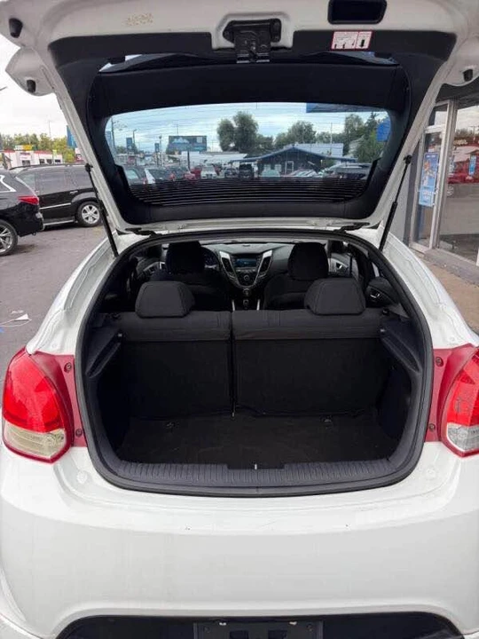 2013 Hyundai Veloster - Image 13 of 14