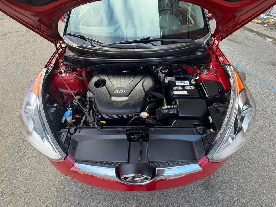2013 Hyundai Veloster - Image 8 of 12