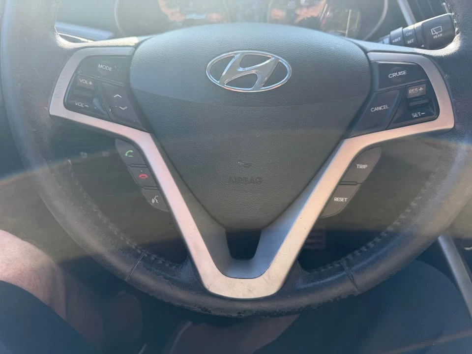 2013 Hyundai Veloster - Image 10 of 14
