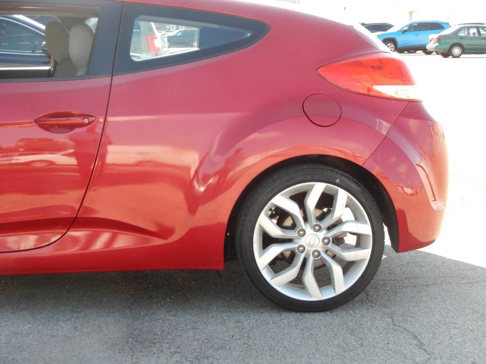 2013 Hyundai Veloster - Image 22 of 31