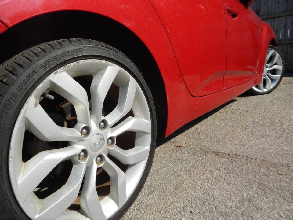 2013 Hyundai Veloster - Image 19 of 21