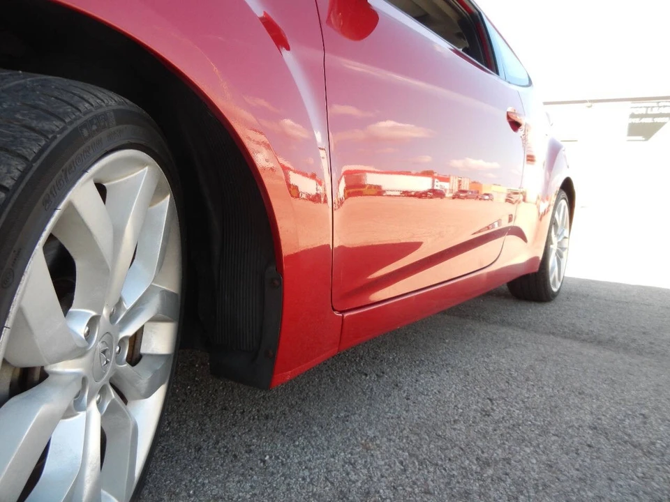 2013 Hyundai Veloster - Image 16 of 21