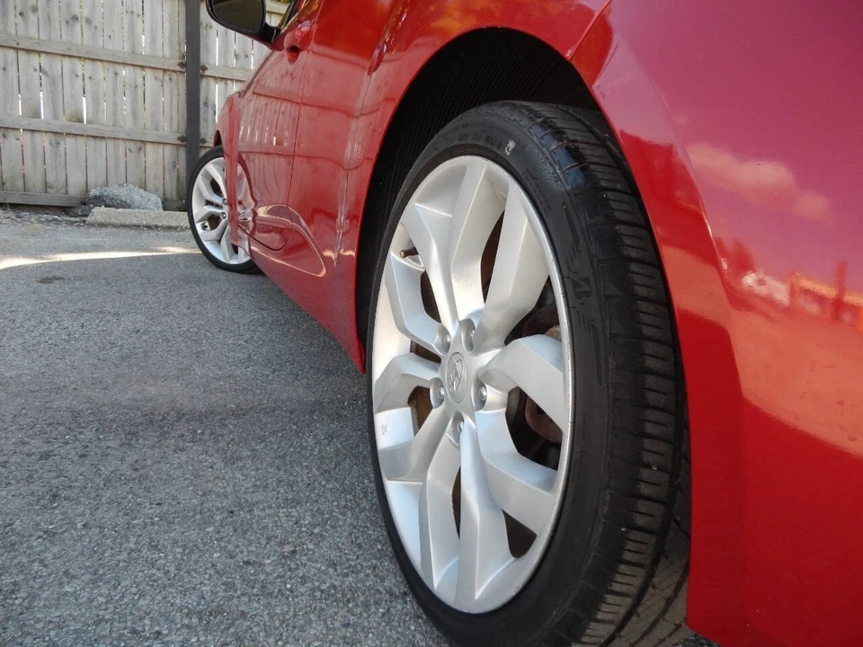 2013 Hyundai Veloster - Image 15 of 21