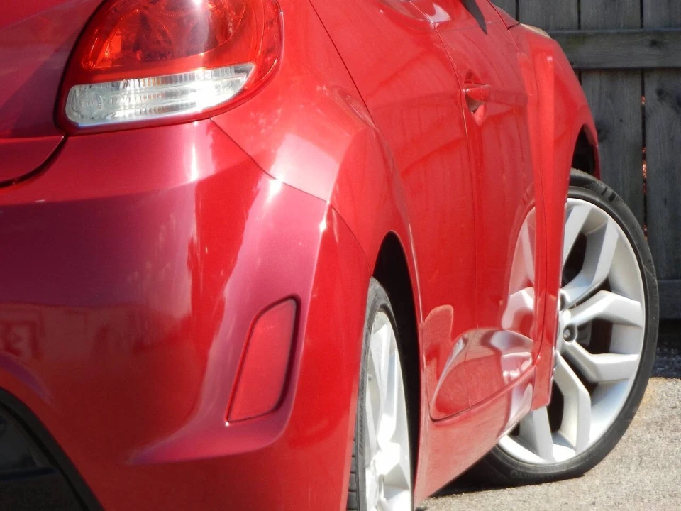 2013 Hyundai Veloster - Image 18 of 21