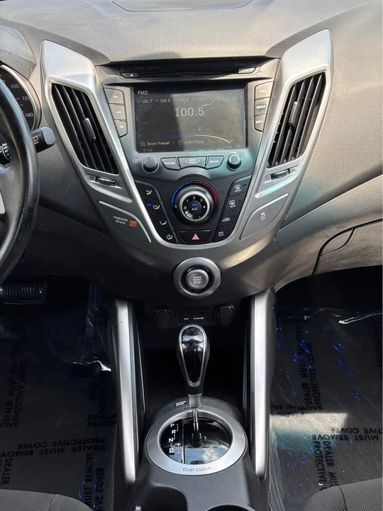 2013 Hyundai Veloster - Image 14 of 20