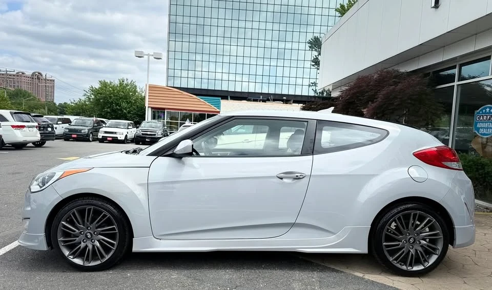 2013 Hyundai Veloster - Image 4 of 20