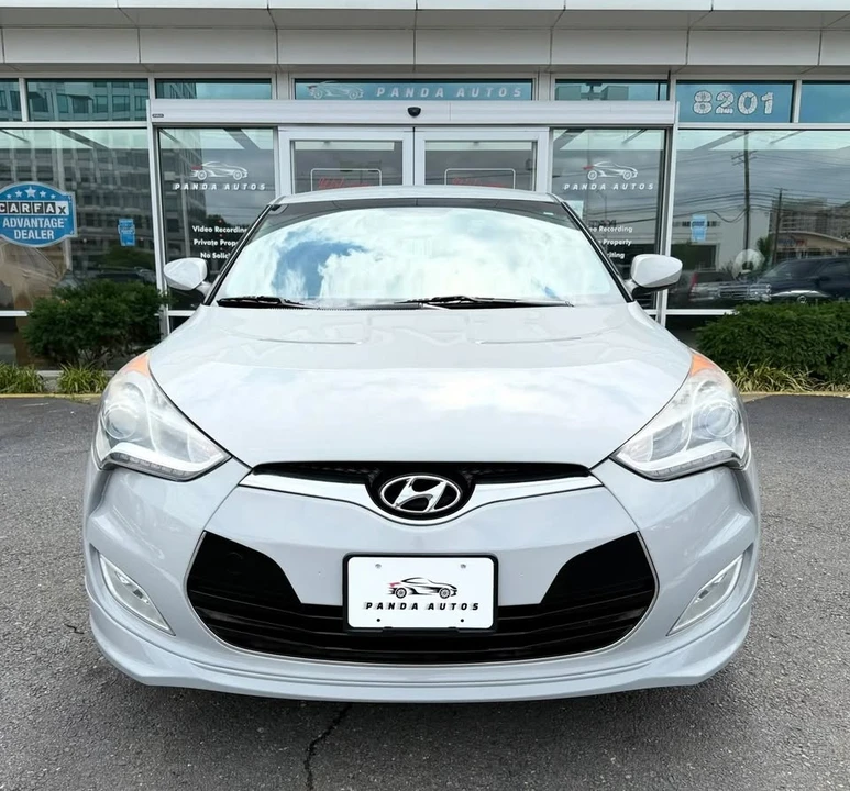 2013 Hyundai Veloster - Image 2 of 20