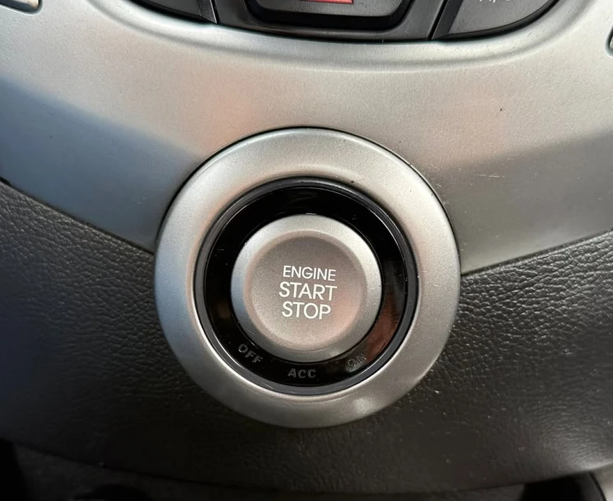 2013 Hyundai Veloster - Image 14 of 20