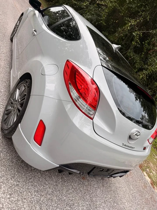 2013 Hyundai Veloster - Image 4 of 19