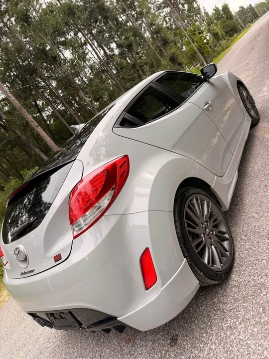 2013 Hyundai Veloster - Image 7 of 19