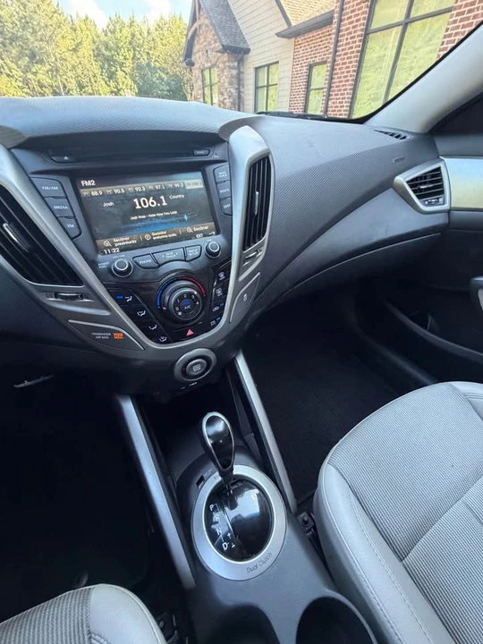 2013 Hyundai Veloster - Image 13 of 15