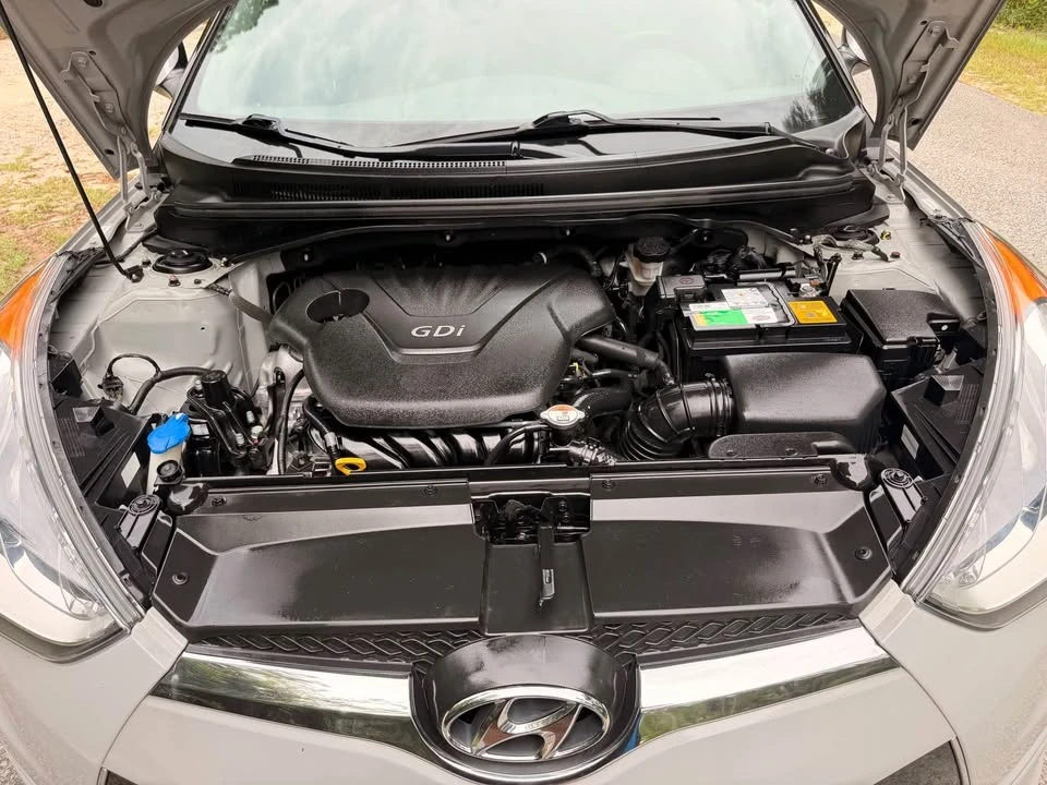 2013 Hyundai Veloster - Image 9 of 19