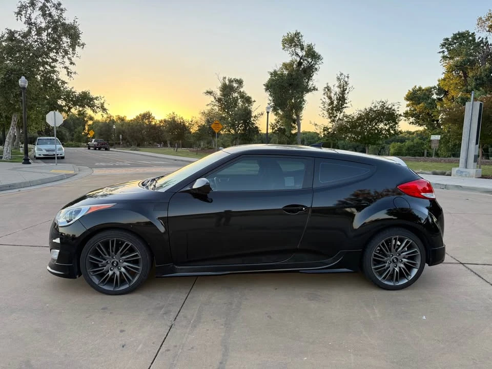 2013 Hyundai Veloster - Image 3 of 17