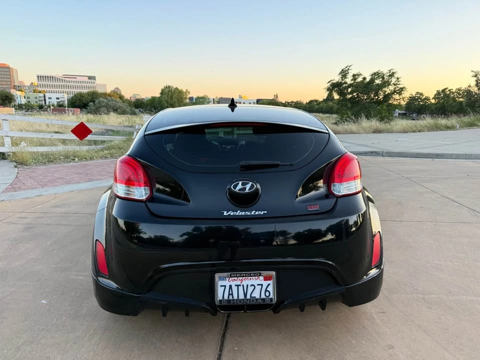2013 Hyundai Veloster - Image 5 of 17