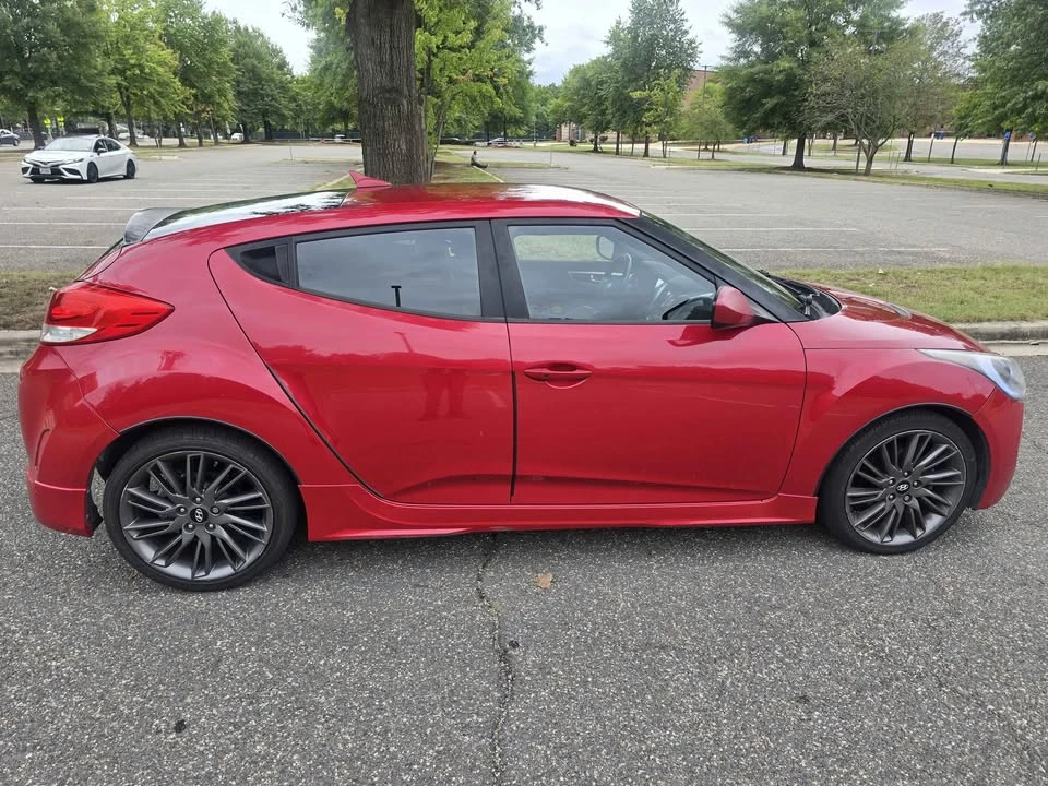 2013 Hyundai Veloster - Image 4 of 16