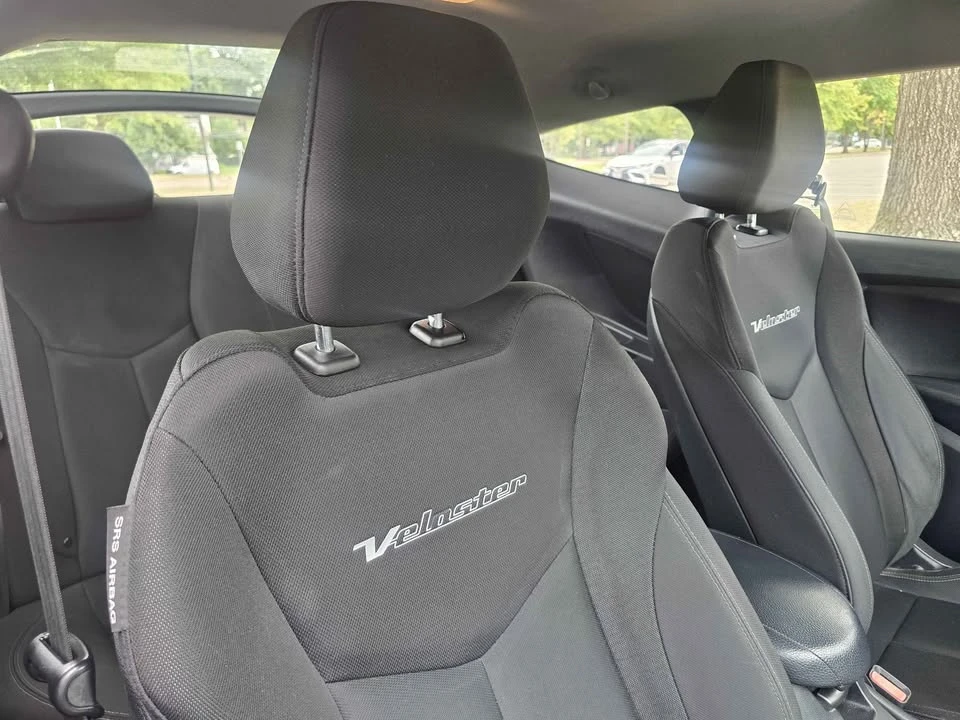 2013 Hyundai Veloster - Image 12 of 16