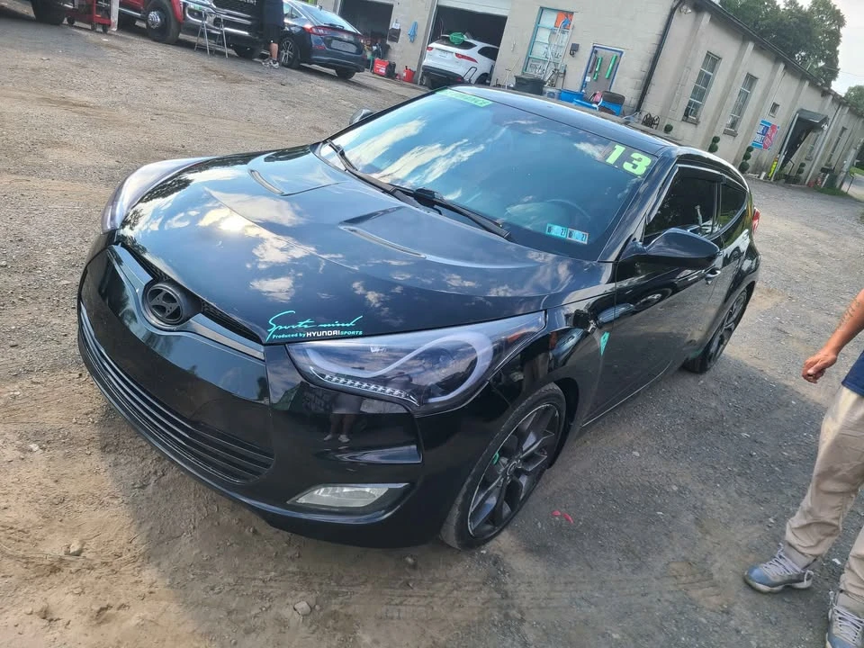 2013 Hyundai Veloster - Image 2 of 16