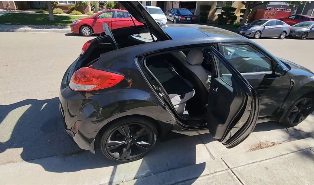 2013 Hyundai Veloster - Image 9 of 12