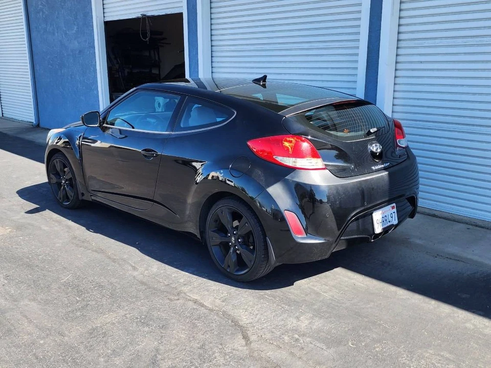 2013 Hyundai Veloster - Image 2 of 5